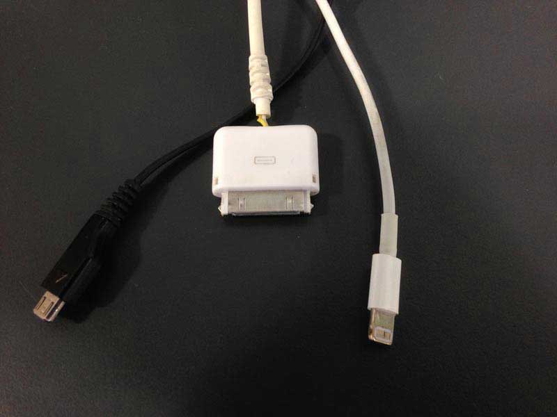 מחברים בעמדות הטעינה, טרמינל 1 נתב״ג