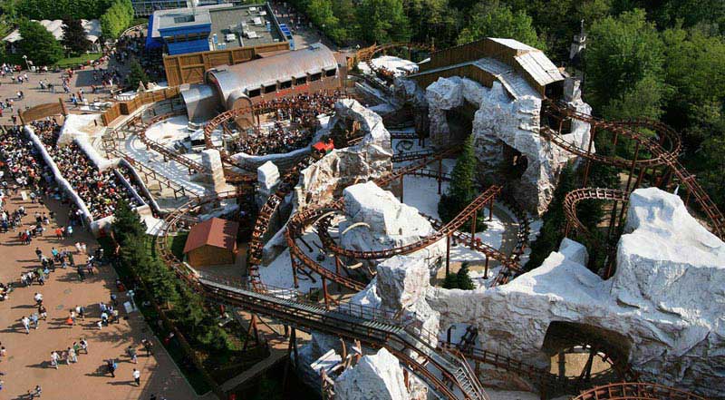 רכבת ההרים מאמוט בגארדלנד