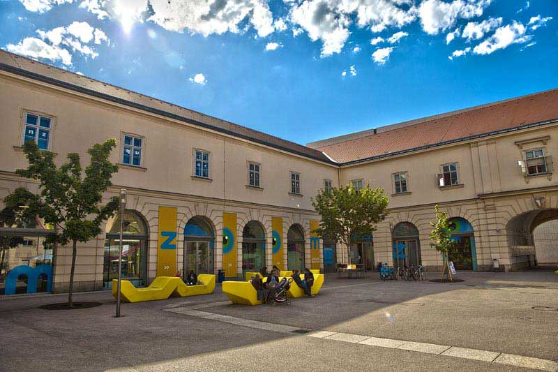 חזית מוזיאון הילדים זוּם