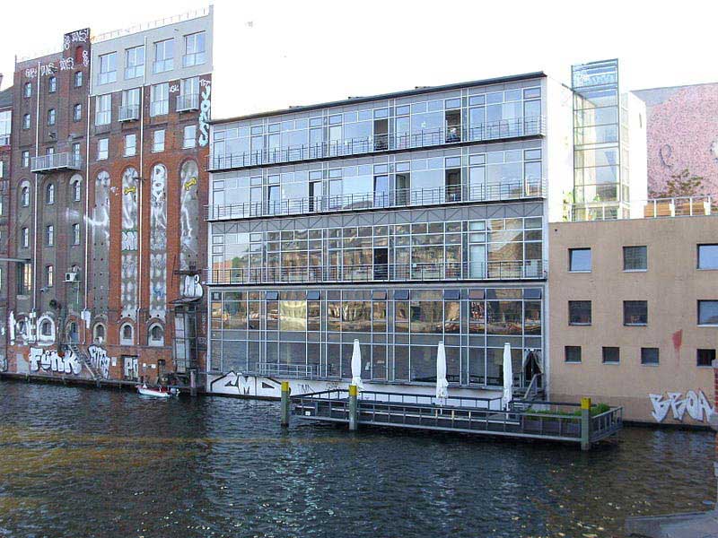 מועדון Watergate, מבט מהנהר