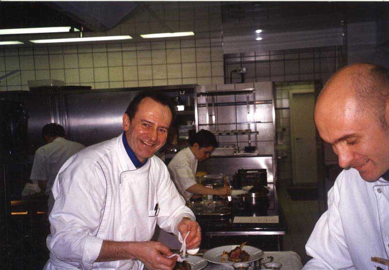 קליין במטבח עם 3 כוכבים