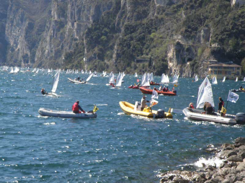 תחרות שיט מפרשיות לחופי ריבה דל גארדה