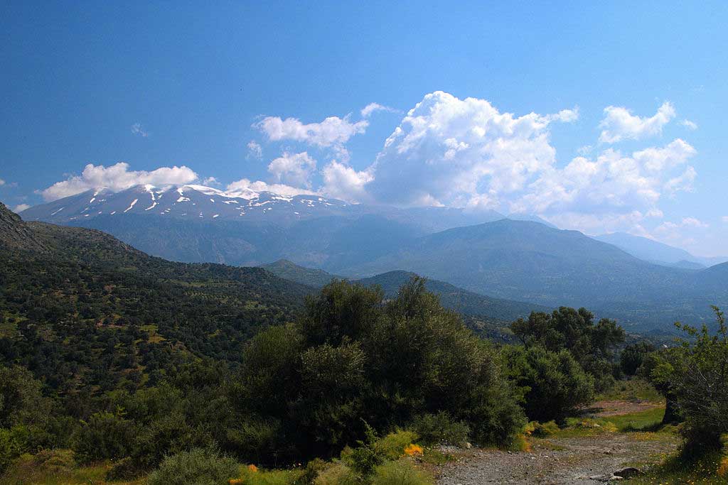 הר פְּסילוֹריטיס שבאזור רֶת