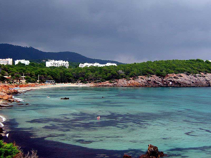 חוף בעיירה אֶס קאנָה