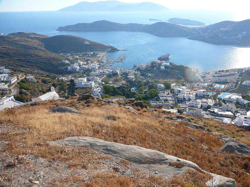 האי סיקינוס באיים הקיקלאדיים