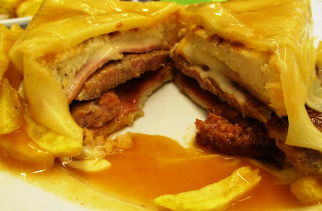 שכבות הכריך הפורטוגזי עתיר השומן