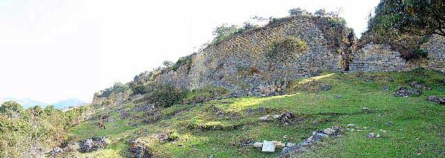 חומת העיר המבוצרת