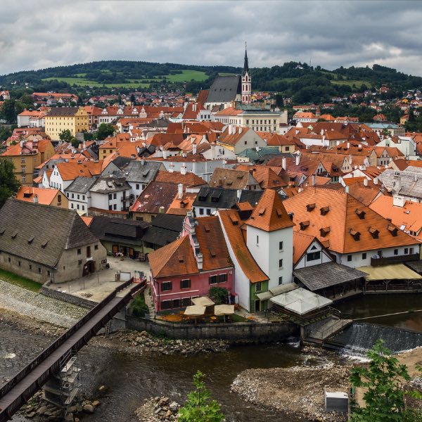 צ׳כיה אייוויטנס